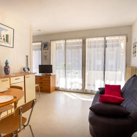 Les Iris By Interhome לה לבאנדו