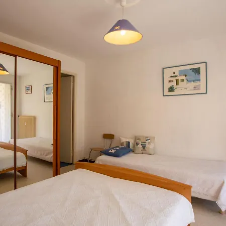Les Iris By Interhome דירה לה לבאנדו